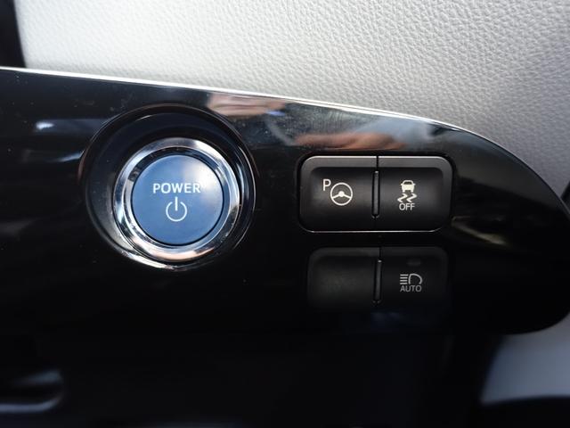 プリウス Ｓセーフティプラス　ＴＳＳ・白内装・ＬＥＤフォグ・ＥＴＣ・純正ナビ・Ｂｌｕｅｔｏｏｔｈ・ＴＶ・ＣＤ／ＳＤ再生・バックカメラ・クリアランスソナー・Ｃセンサー・衝突被害軽減ブレーキ・レーンアラート・フロアマット・スペアタイヤ（26枚目）
