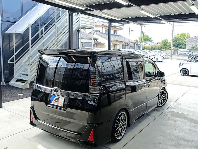 ヴォクシー ZS 煌II TSS・1オーナー・新品モデリスタ・新品車高調・新品19アルミホイール・新品タイヤ・カロッツェリア9型ナビ・ブルートゥース・TV・バックカメラ・ETC・両側パワスラ・クルコン・前後クリアランスソナー・(7枚目)