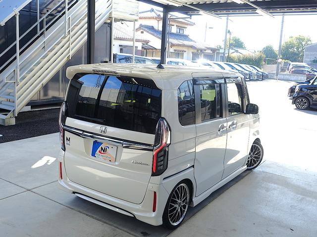 両側パワースライドドア！ハーフレザーシート！ホンダセンシング！車線逸脱防止警報！衝突軽減ブレーキ！横滑り防止装置！クルーズコントロール！パドルシフト！ＵＳＢポート！リアサンシェード！ＬＥＤルームランプ