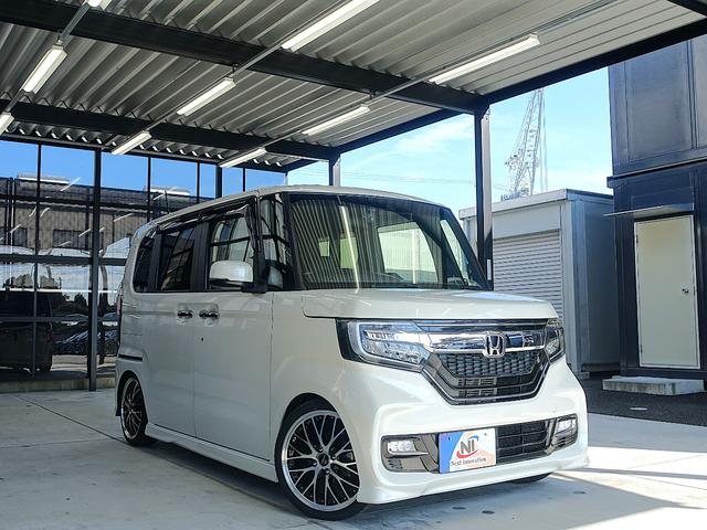 両側パワースライドドア！ハーフレザーシート！ホンダセンシング！車線逸脱防止警報！衝突軽減ブレーキ！横滑り防止装置！クルーズコントロール！パドルシフト！ＵＳＢポート！リアサンシェード！ＬＥＤルームランプ