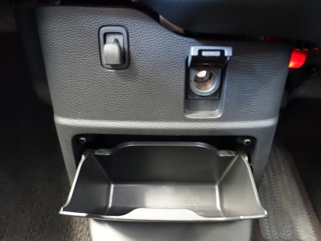 愛媛県新居浜市にある『ミニバン専門店』専門店ならではの知識と技術で最良のサービスを提供します！ＴＥＬ０８９７−６６−８２３９　ラインＩＤはｎｅｘｔｉ１５