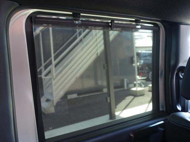 リアサンシェード！眩しい日差しを軽減できる人気装備です！