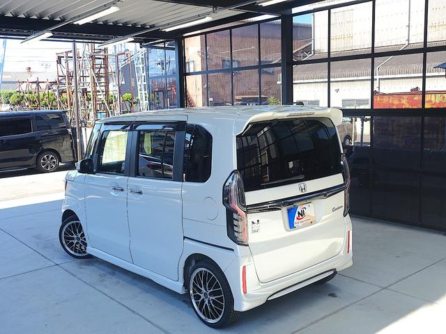 Ｎ－ＢＯＸカスタム Ｇ・Ｌターボホンダセンシング　新品１６ＡＷ・新品タイヤ・ハーフレザー・ＬＥＤフォグ・ＬＥＤヘッドランプ・両側パワースライドドア・純正８型ナビ・ブルートゥース・フルセグＴＶ・ＥＴＣ・ドライブレコーダー・パドルシフト・リアサンシェード（15枚目）