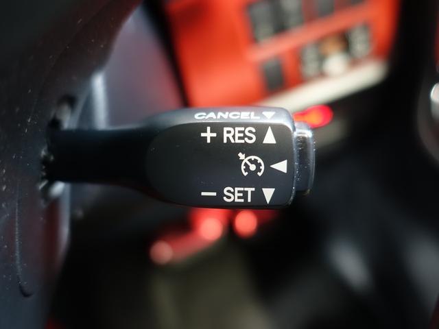 ヴォクシー ＺＳ　セーフティセンス・１オーナー・純正１６ＡＷ・ＥＣＬＩＰＳＥナビ・フリップダウンモニター・ブルートゥース・フルセグＴＶ・バックカメラ・ＥＴＣ・両側パワースライド・オートクルーズ・オートマチックハイビーム（21枚目）