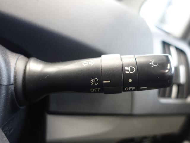 プリウス S モデリスタフルエアロ・RAYS-CE28-ECO軽量ホイール・シャークアンテナ・アルパインナビ・フルセグTV・ブルートゥースハンズフリー通話機能・バックカメラ・ETC・クリアランスソナー・ドアバイザー(21枚目)