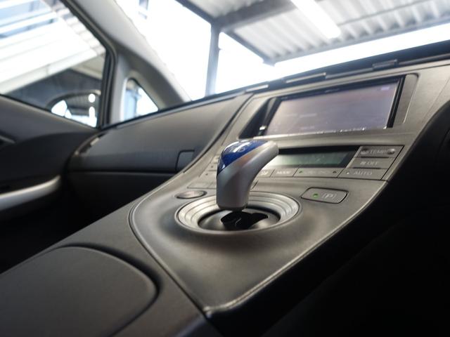 プリウス S モデリスタフルエアロ・RAYS-CE28-ECO軽量ホイール・シャークアンテナ・アルパインナビ・フルセグTV・ブルートゥースハンズフリー通話機能・バックカメラ・ETC・クリアランスソナー・ドアバイザー(37枚目)