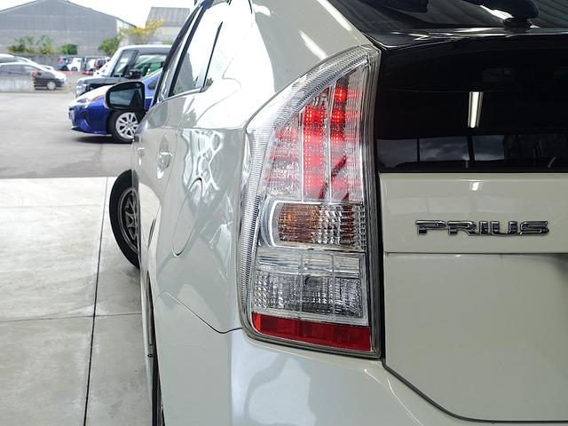 プリウス S モデリスタフルエアロ・RAYS-CE28-ECO軽量ホイール・シャークアンテナ・アルパインナビ・フルセグTV・ブルートゥースハンズフリー通話機能・バックカメラ・ETC・クリアランスソナー・ドアバイザー(46枚目)