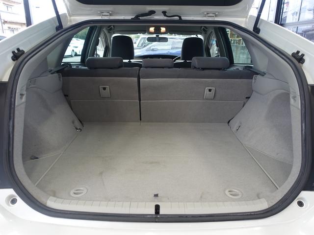 プリウス S モデリスタフルエアロ・RAYS-CE28-ECO軽量ホイール・シャークアンテナ・アルパインナビ・フルセグTV・ブルートゥースハンズフリー通話機能・バックカメラ・ETC・クリアランスソナー・ドアバイザー(65枚目)