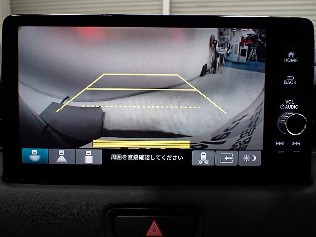 【リアカメラ】３パターンの映像表示で、後方確認をサポート！映像は『ノーマル』『広角』『真上』の３モードから選べます♪