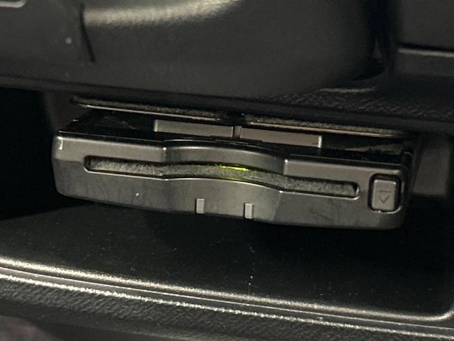ライフ スペシャル　禁煙車　純正ナビ　ドライブレコーダー　ＬＥＤヘッド　ＥＴＣ　オートエアコン　ＣＤ　ＤＶＤ再生　ドアバイザー　プライバシーガラス　パワーウィンドウ　電動格納ミラー　パワーステアリング（4枚目）