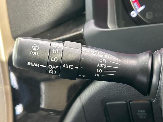 ヴェルファイア ２．４Ｚ　ゴールデンアイズ　禁煙車　両側電動ドア　９型ナビ　バックカメラ　フリップダウン　パワーバックドア　ＥＴＣ　ハーフレザーシート　コーナーセンサー　スマートキー　ＨＩＤヘッド　クルコン　オートライト　デュアルオートエアコン（27枚目）