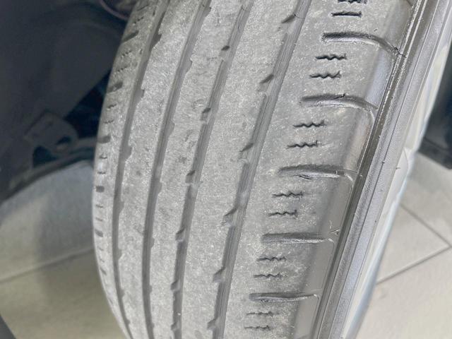 プリウス Ｓ　禁煙車　純正ＳＤナビ　バックカメラ　スマートキー　ＬＥＤヘッド　ビルトインＥＴＣ　オートライト　オートエアコン　Ｂｌｕｅｔｏｏｔｈ　ＣＤ　ＤＶＤ再生　地デジ（49枚目）
