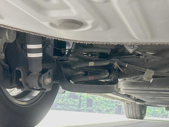 ノア ハイブリッドＳｉ　ダブルバイビーＩＩＩ　禁煙車　純正９インチナビ　後席モニター　セーフティセンス　両側パワースライドドア　クルコン　バックカメラ　ＥＴＣ２．０　ドラレコ　デュアルエアコン　ＬＥＤヘッドライト　１６インチアルミホイール（23枚目）