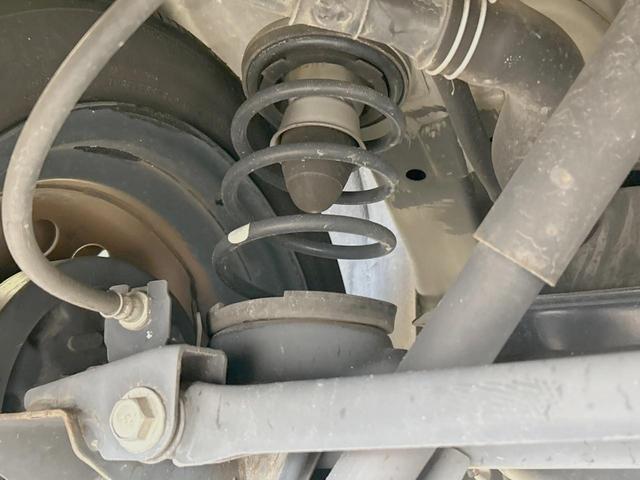 eKワゴン E 禁煙車 ドラレコ ETC 運転席シートヒーター キーレス 電動格納ミラー パワーステアリング パワーウィンドウ ドアバイザー プライバシーガラス 純正14インチスチールホイール 横滑り防止装置(20枚目)