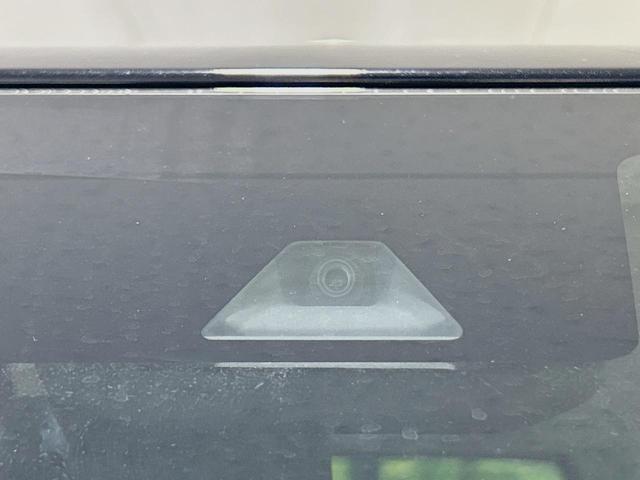 キャラバン ロンググランドプレミアムGX 禁煙車 インテリジェントエマージェンシーブレーキ 9型ナビ 全周囲カメラ 電動スライドドア Bluetooth フルセグ ETC LEDヘッドライト オートエアコン オートライト スマートキー(3枚目)