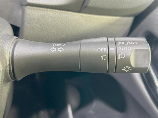 キャラバン ロンググランドプレミアムGX 禁煙車 インテリジェントエマージェンシーブレーキ 9型ナビ 全周囲カメラ 電動スライドドア Bluetooth フルセグ ETC LEDヘッドライト オートエアコン オートライト スマートキー(28枚目)