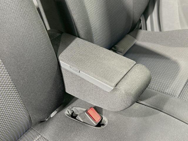 ワゴンRスティングレー X 禁煙車 スマートキー HIDヘッド フォグランプ オートエアコン 純正14インチアルミ CD 革巻きステアリング シートリフター バニティミラー 電動格納ミラー チルトステアリング イモビライザー(7枚目)