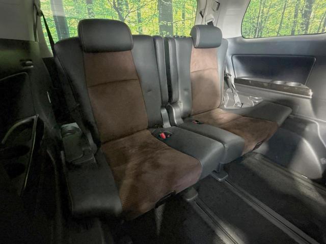 3列目シートはもちろん状態良好☆大人でもゆったりと座って頂けますので、大人数でのお出かけもラクラクです♪ご家族で、気の知れた仲間で、ドライブに行くのが楽しみですね♪