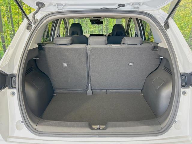 ノート Ｘ　純正９型ナビ　全周囲カメラ　禁煙車　プロパイロット　コーナーセンサー　デジタルインナーミラー　ビルトインＥＴＣ　フルセグ　スマートキー　ＬＥＤヘッド　オートハイビーム（41枚目）