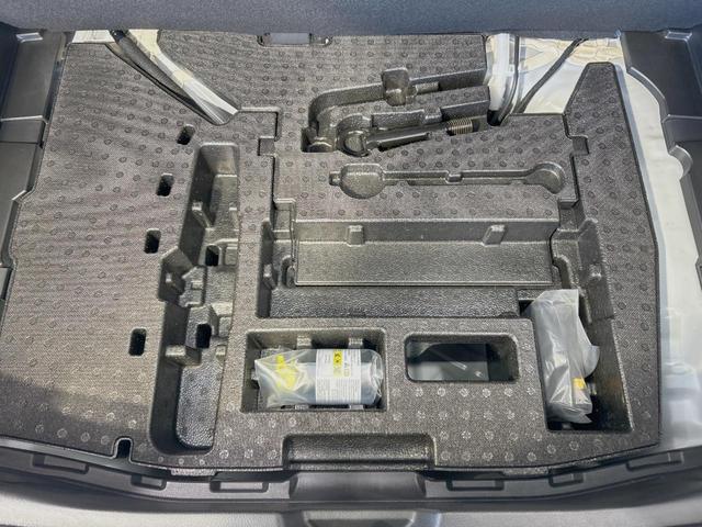 ノート Ｘ　純正９型ナビ　全周囲カメラ　禁煙車　プロパイロット　コーナーセンサー　デジタルインナーミラー　ビルトインＥＴＣ　フルセグ　スマートキー　ＬＥＤヘッド　オートハイビーム（50枚目）