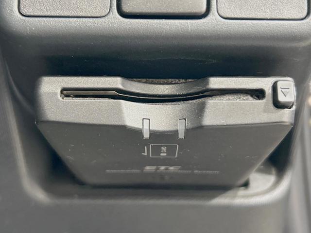 アクア S アルパイン製SDナビ バックカメラ 禁煙車 ドラレコ スマートキー ETC オートライト オートエアコン Bluetooth CD DVD再生 フルセグ 電動格納ミラー プライバシーガラス(6枚目)