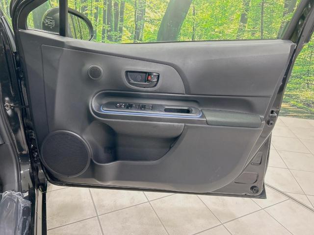 アクア S アルパイン製SDナビ バックカメラ 禁煙車 ドラレコ スマートキー ETC オートライト オートエアコン Bluetooth CD DVD再生 フルセグ 電動格納ミラー プライバシーガラス(41枚目)