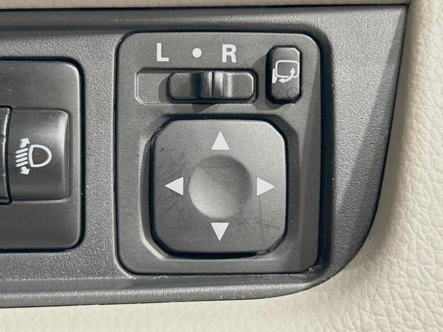 デイズ Ｘ　純正ＳＤナビ　全周囲カメラ　禁煙車　スマートキー　ＥＴＣ　オートエアコン　Ｂｌｕｅｔｏｏｔｈ　ＣＤ　ＤＶＤ再生　フルセグ　アイドリングストップ機能　シートリフター　電動格納ミラー　アームレスト（26枚目）