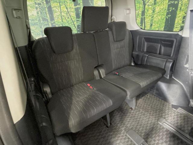 ヴォクシー ZS 煌II 両側電動ドア 純正HDDナビ 後席モニター バックカメラ 禁煙車 ドラレコ スマートキー ビルトインETC オートライト デュアルエアコン Bluetooth CD DVD再生 フルセグ(10枚目)
