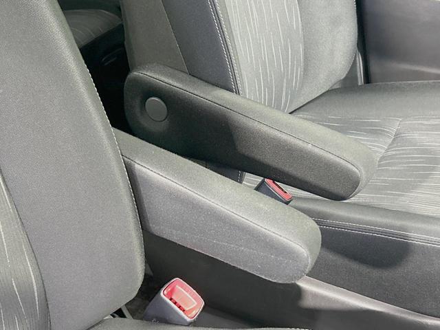 ヴォクシー ZS 煌II 両側電動ドア 純正HDDナビ 後席モニター バックカメラ 禁煙車 ドラレコ スマートキー ビルトインETC オートライト デュアルエアコン Bluetooth CD DVD再生 フルセグ(39枚目)