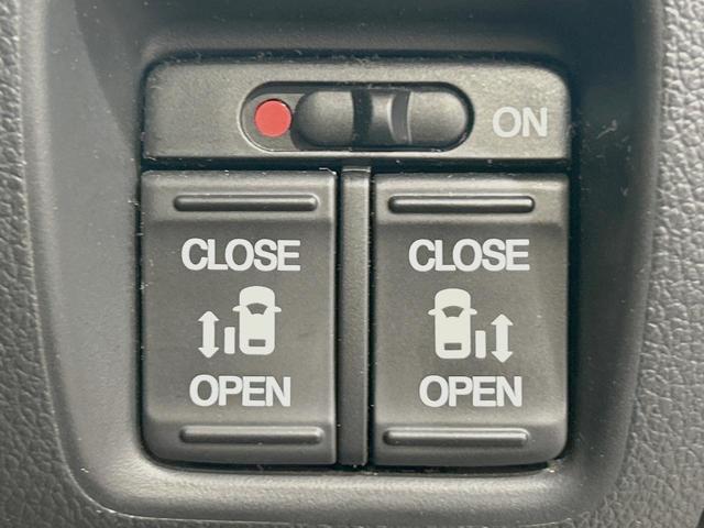 N-BOXカスタム G・ターボLパッケージ 両側電動ドア SDナビ バックカメラ 禁煙車 ハーフレザーシート スマートキー HIDヘッド ETC クルコン オートライト オートエアコン Bluetooth CD DVD再生 フルセグ(4枚目)