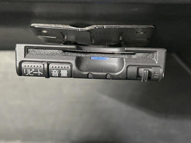 N-BOXカスタム G・ターボLパッケージ 両側電動ドア SDナビ バックカメラ 禁煙車 ハーフレザーシート スマートキー HIDヘッド ETC クルコン オートライト オートエアコン Bluetooth CD DVD再生 フルセグ(7枚目)