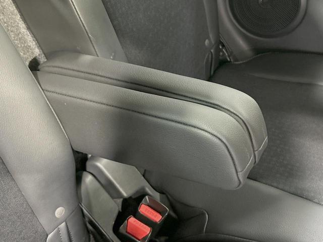 N-BOXカスタム G・ターボLパッケージ 両側電動ドア SDナビ バックカメラ 禁煙車 ハーフレザーシート スマートキー HIDヘッド ETC クルコン オートライト オートエアコン Bluetooth CD DVD再生 フルセグ(44枚目)