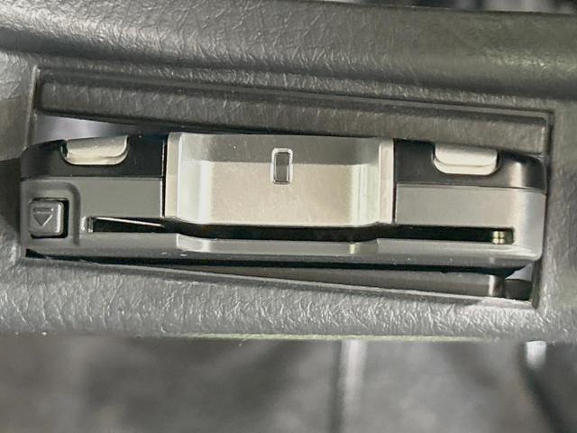 ワゴンRスティングレー X SDナビ 禁煙車 スマートキー HIDヘッド ETC オートエアコン 純正14インチアルミ CD 地デジ フロントフォグ 電動格納ミラー パワーウィンドウ ドアバイザー プライバシーガラス(4枚目)