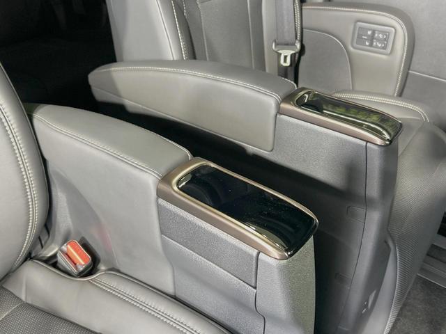 アルファード Z 左右独立ムーンルーフ プリクラッシュセーフティ 両側電動ドア 純正14型ディスプレイオーディオ 13.2型後席モニター 全周囲カメラ レーダークルーズ 禁煙車 レザー調シート シートエアコン ETC(60枚目)