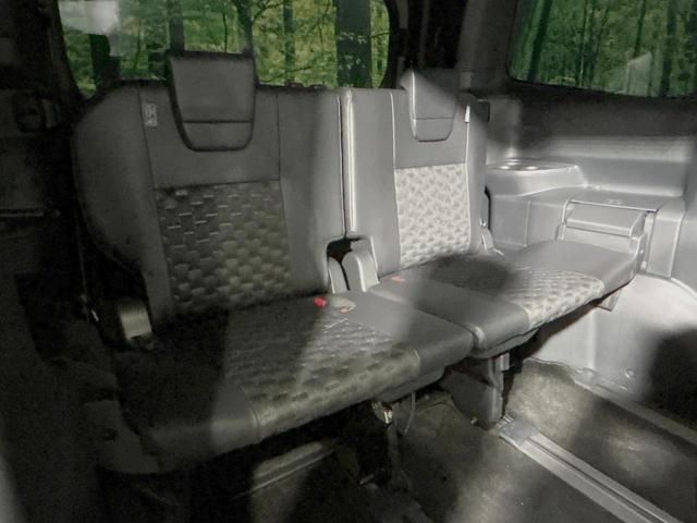 ヴォクシー ハイブリッドS-Z 純正10.5型ディスプレイオーディオ プリクラッシュセーフティ 両側電動ドア 13.2型後席モニター バックカメラ 100V電源 レーダークルーズ 禁煙車 ハーフレザーシート ドラレコ ETC(10枚目)