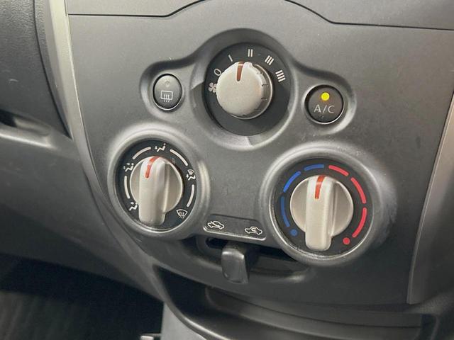 ノート X DIG-S 禁煙車 ETC スマートキー CD再生 アイドリングストップ 電動格納ミラー 盗難防止装置 パワーステアリング パワーウィンドウ ドアバイザー プライバシーガラス 純正14インチスチールホイール(23枚目)