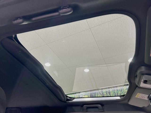 タフト X ガラスルーフ 衝突被害軽減システム 禁煙車 コーナーセンサー スマートキー LEDヘッドライト オートハイビーム オートライト オートエアコン CD ステアリングスイッチ(3枚目)