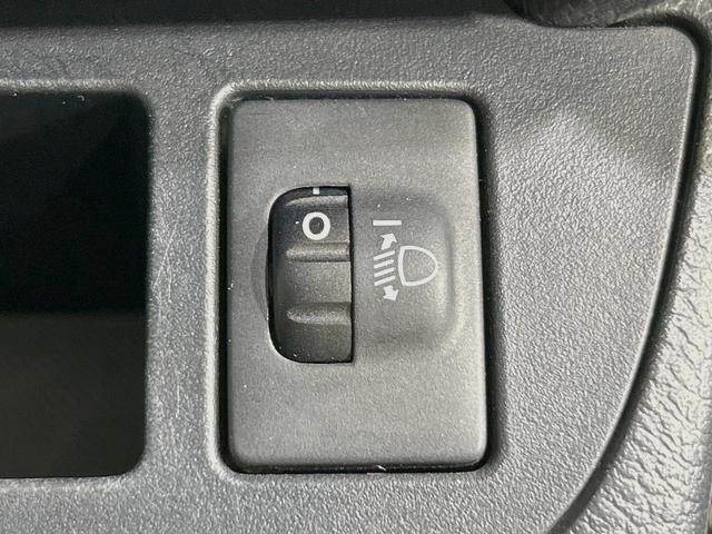 シエンタ Ｇ　両側電動スライドドア　ＳＤナビ　禁煙車　スマートキー　ビルトインＥＴＣ　オートエアコン　ＣＤ　ＤＶＤ再生　フルセグ　純正革巻きステアリング　オートエアコン　電動格納ミラー（47枚目）