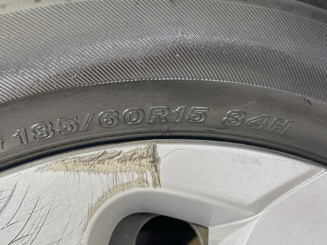 シエンタ Ｇ　両側電動スライドドア　ＳＤナビ　禁煙車　スマートキー　ビルトインＥＴＣ　オートエアコン　ＣＤ　ＤＶＤ再生　フルセグ　純正革巻きステアリング　オートエアコン　電動格納ミラー（50枚目）