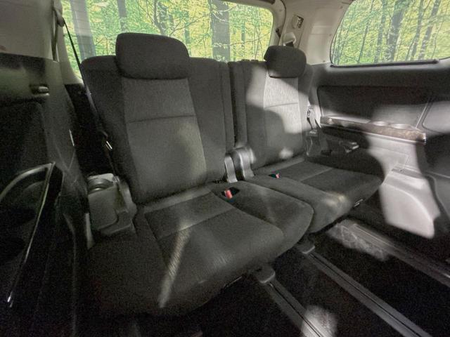３列目シートはもちろん状態良好☆大人でもゆったりと座って頂けますので、大人数でのお出かけもラクラクです♪ご家族で、気の知れた仲間で、ドライブに行くのが楽しみですね♪