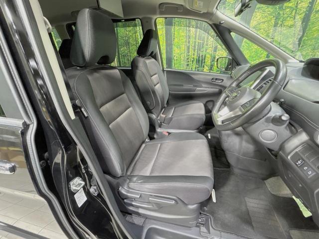 セレナ ハイウェイスター　ＶセレクションＩＩ　両側電動ドア　カロッツェリア１０型ナビ　後席モニター　プロパイロット　全周囲カメラ　レーダークルーズ　禁煙車　デジタルインナーミラー　ドラレコ　コーナーセンサー　スマートキー　ＨＩＤヘッド（8枚目）