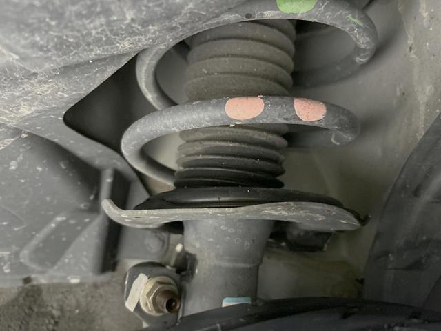 セレナ ハイウェイスター　ＶセレクションＩＩ　両側電動ドア　カロッツェリア１０型ナビ　後席モニター　プロパイロット　全周囲カメラ　レーダークルーズ　禁煙車　デジタルインナーミラー　ドラレコ　コーナーセンサー　スマートキー　ＨＩＤヘッド（21枚目）