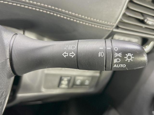 セレナ ハイウェイスター　ＶセレクションＩＩ　両側電動ドア　カロッツェリア１０型ナビ　後席モニター　プロパイロット　全周囲カメラ　レーダークルーズ　禁煙車　デジタルインナーミラー　ドラレコ　コーナーセンサー　スマートキー　ＨＩＤヘッド（38枚目）