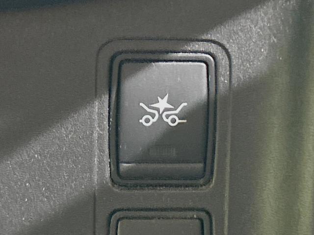 セレナ ハイウェイスター　ＶセレクションＩＩ　両側電動ドア　カロッツェリア１０型ナビ　後席モニター　プロパイロット　全周囲カメラ　レーダークルーズ　禁煙車　デジタルインナーミラー　ドラレコ　コーナーセンサー　スマートキー　ＨＩＤヘッド（40枚目）