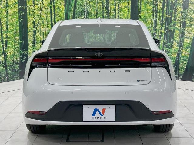 安心の最長１０年・走行無制限保証（有償）をご用意。保証内容も充実はもちろん、無料点検＆オイル交換や、年中無休の全国・２４時間ロードサービスも付帯されておりますのでご安心下さい。