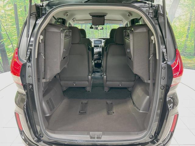 フリード Ｇ・ホンダセンシング　両側電動ドア　ＳＤナビ　後席モニター　Ｃパッケージ　バックカメラ　寒冷地仕様　ホンダセンシング　禁煙車　ドラレコ　スマートキー　ビルトインＥＴＣ　純正１５インチアルミ　オートエアコン　ＣＤ　ＤＶＤ再生（11枚目）