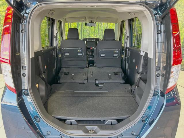 普段のお買い物や通勤、送迎等に十分な荷室スペースを確保しております。セカンドシートを倒すと、大きな荷物の積載も可能です♪