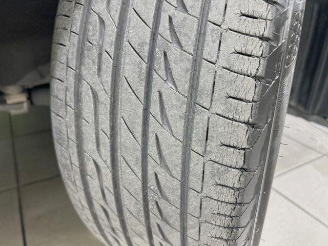 クラウン 2.5アスリート ナビパッケージ 禁煙車 純正ナビ バックカメラ スマートキー パワーシート HIDヘッド ビルトインETC クルコン 純正18インチアルミ デュアルエアコン CD 地デジ フロントフォグ ドアバイザー(54枚目)