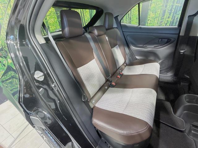 ヤリスクロス ハイブリッドＺ　全周囲カメラ　ブラインドスポットモニター　ハーフレザーシート　パワーシート　ドラレコ　コーナーセンサー　スマートキー　ＬＥＤヘッド　ＥＴＣ２．０　純正１８インチアルミ　オートハイビーム　オートライト（9枚目）