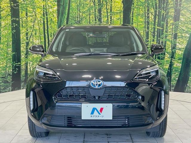 ヤリスクロス ハイブリッドＺ　全周囲カメラ　ブラインドスポットモニター　ハーフレザーシート　パワーシート　ドラレコ　コーナーセンサー　スマートキー　ＬＥＤヘッド　ＥＴＣ２．０　純正１８インチアルミ　オートハイビーム　オートライト（14枚目）